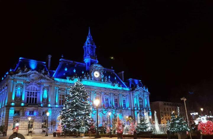Апартаменты Le Loire A Velo - Gare De Тур Экстерьер фото
